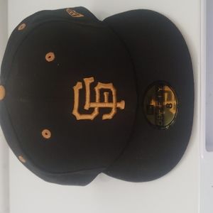 New Era,8,Black/Gold